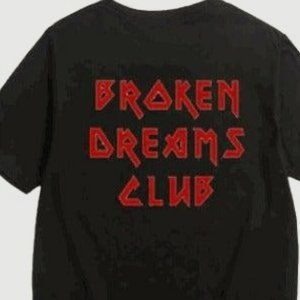 NEW  Broken dreams club failed school relationship work tshirt large